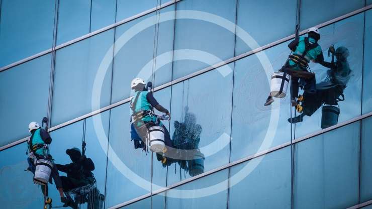 How to Wash Large Windows